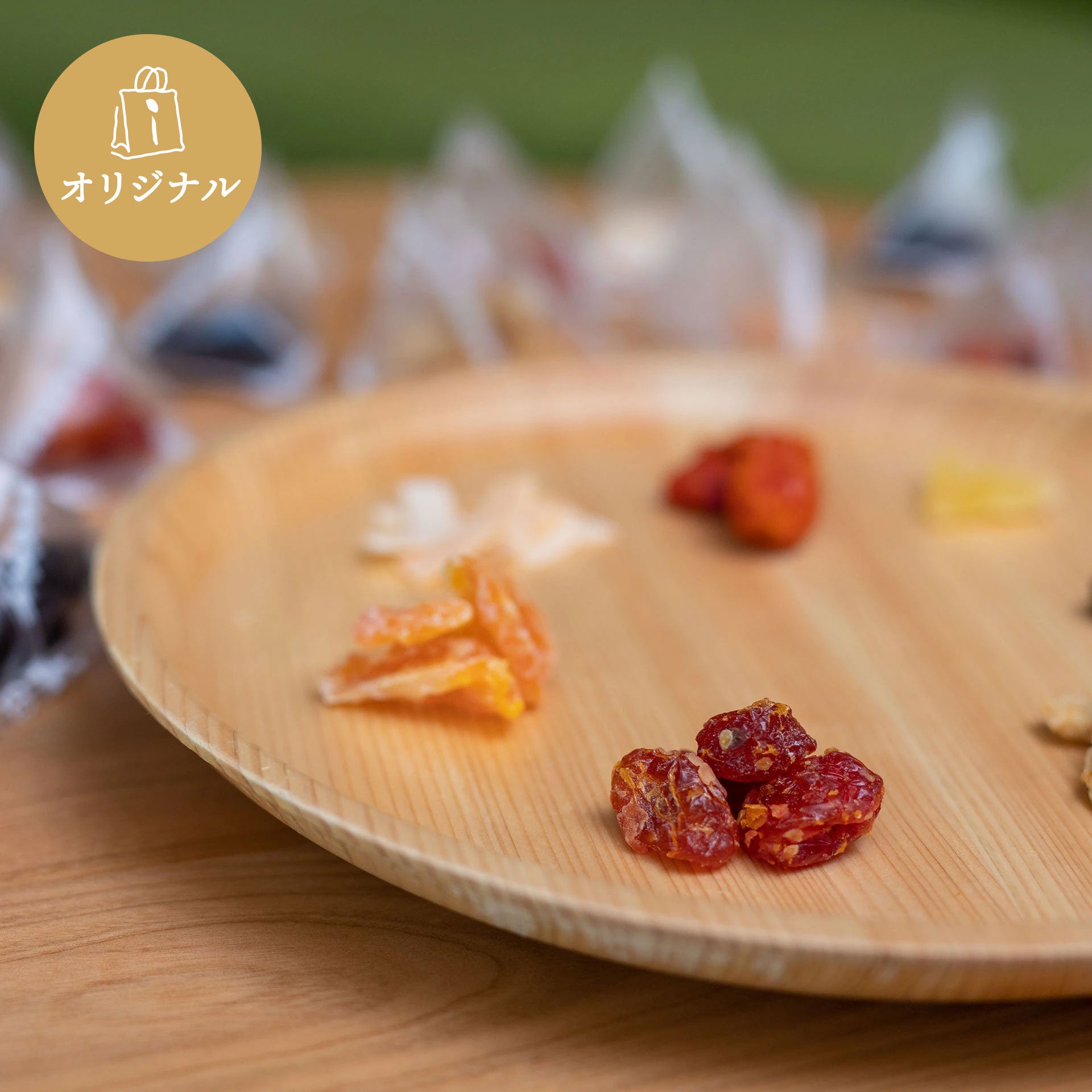 Aoi様専用フルーツボウル1個花瓶2個（赤と黄土色にドット柄）3点