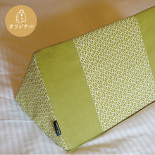 画像をギャラリービューアに読み込む, ICHINOBO Resortオリジナル三角クッション